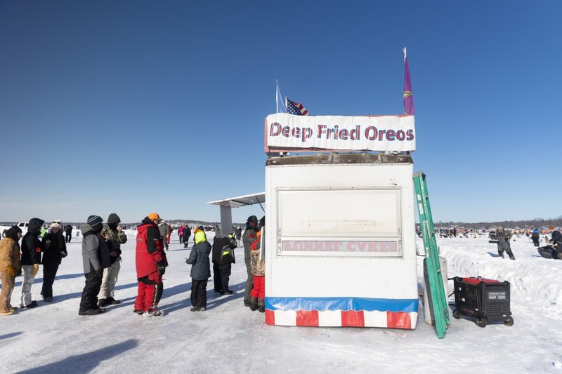 British Gamblers Catch the Thrill of Ice Fishing Live Casino Games, ice fishing gambling